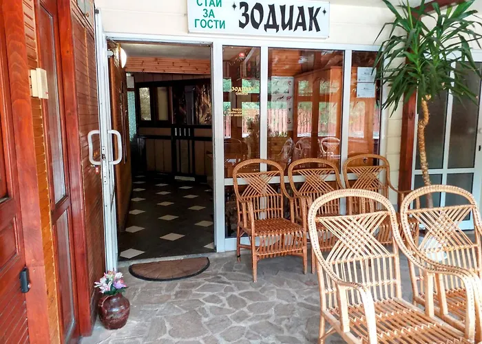 Gæstehus Zodiac House *